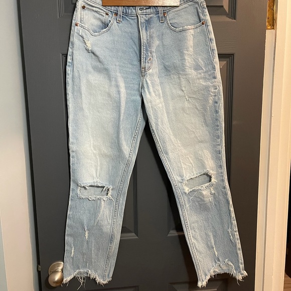 High Rise Mom Jeans - Picture 8 of 9